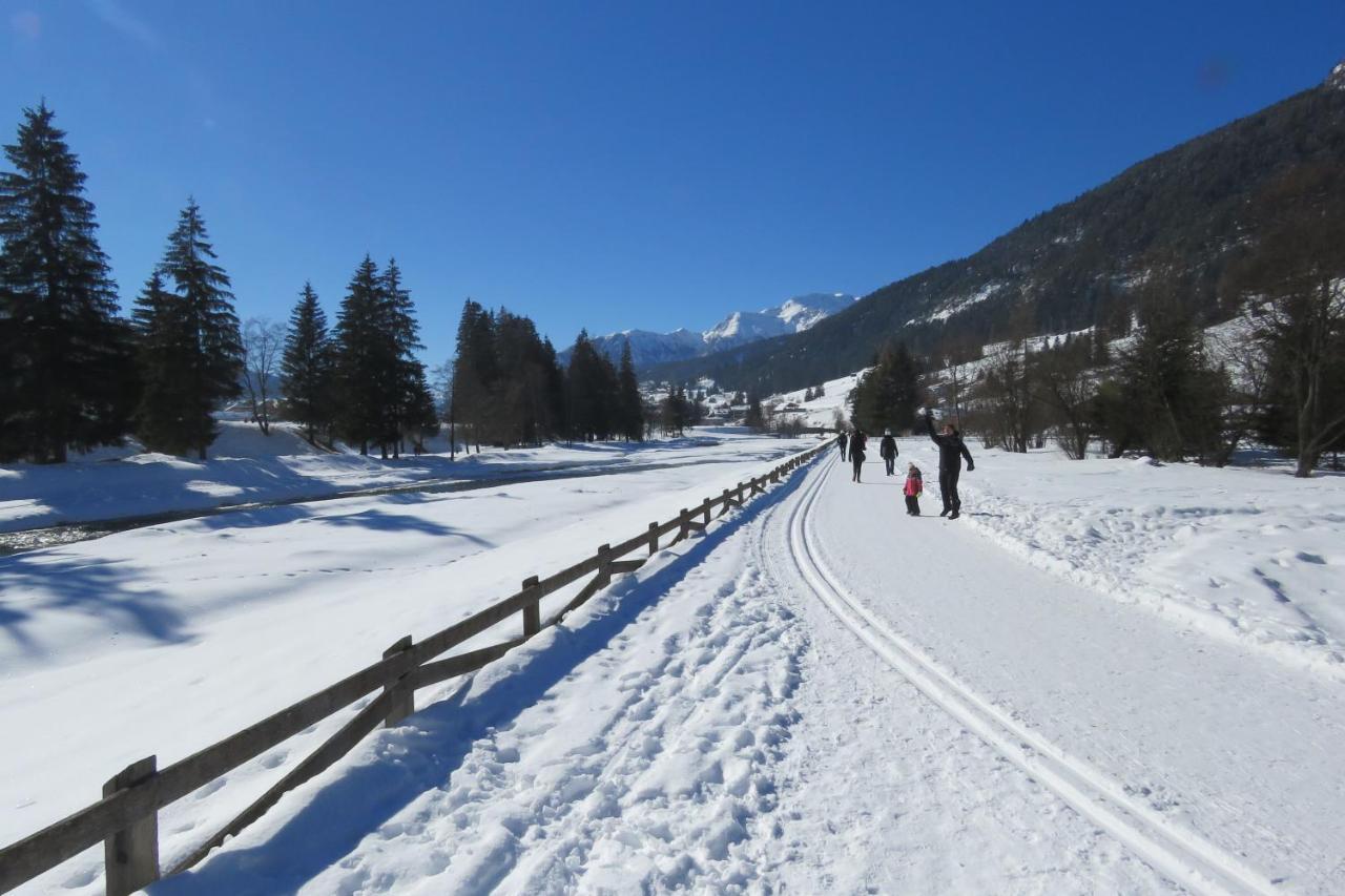 Residence Holiday Pozza di Fassa Eksteriør billede